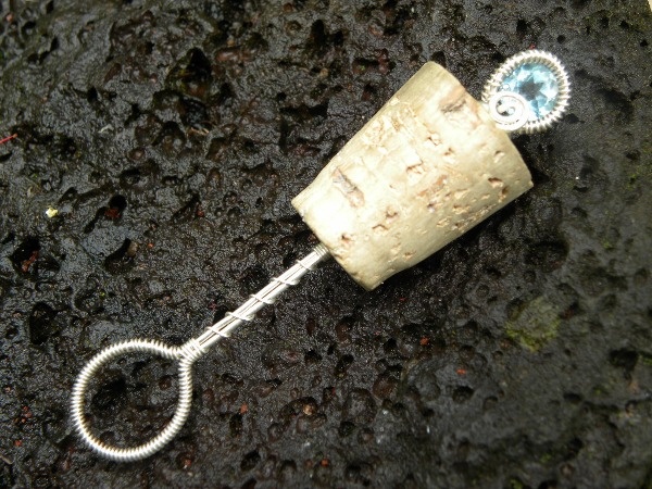 custom bubble wand necklace w/aquamarine (photo of wand)