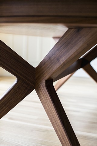 XX Table  
Dining Table - Extension Version