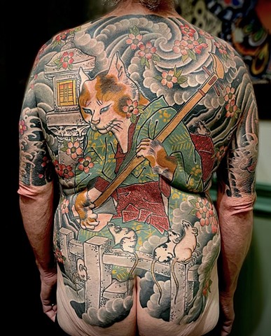 Center view of a traditional Japanese back, featuring a cat playing the samisen with onlooking mice and fluttering sakura "cherry blossom"