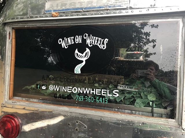 Sign Painting for Wine on Wheels - Video