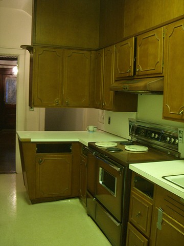 A seventies era kitchen before it's update by Jane Interiors NYC