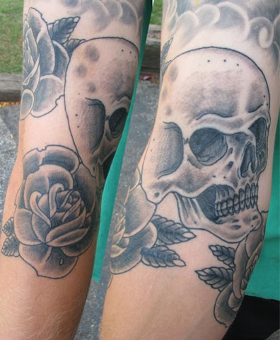 Skull and Roses
