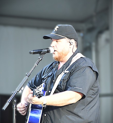 Luke Combs-JazzFest