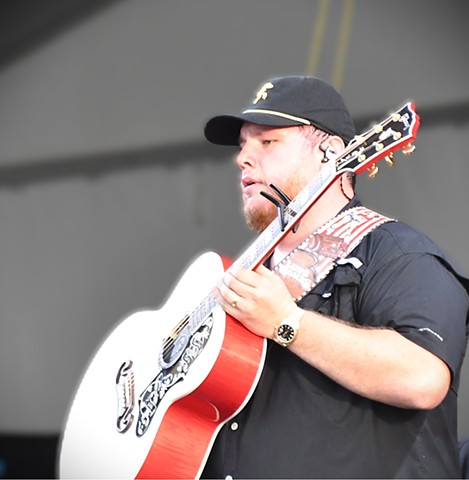 Luke Combs JazzFest