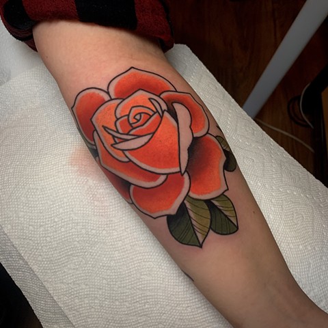 rose tattoo by tattoo artist dave wah at stay humble tattoo company in baltimore maryland the best tattoo shop in baltimore maryland