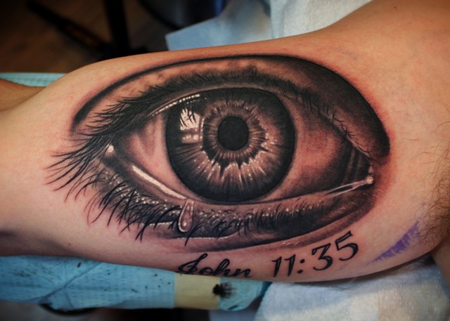 eye tattoo by dave wah at stay humble tattoo company in baltimore maryland