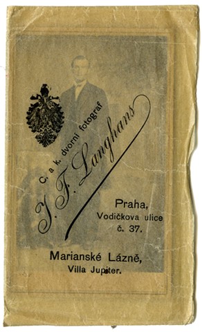 [Prague gentleman] in original packaging