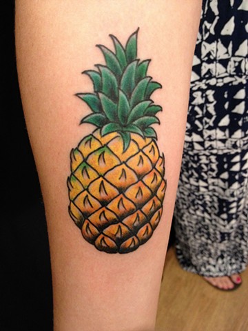 Pineapple Tattoo - Lahaina, Maui