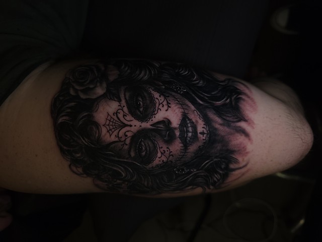 dia de los muertos portrait black and grey
