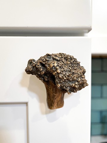 broccoli cabinet pull