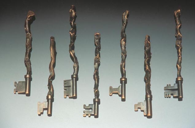 Smulovitz Keys; bronze