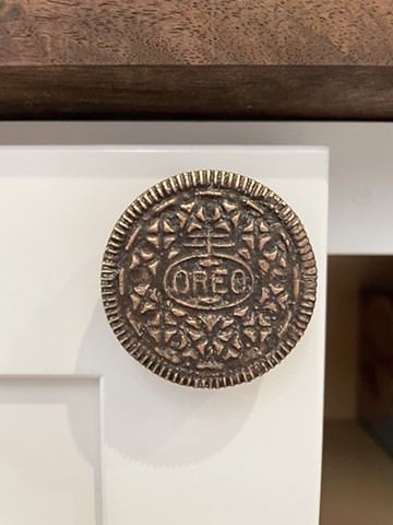 oreo cabinet pull