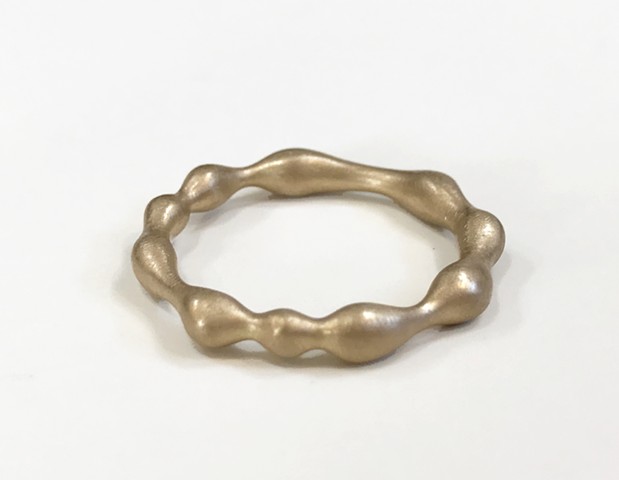 Smulovitz, breathe series, commission 18k gold ring, art jewelry