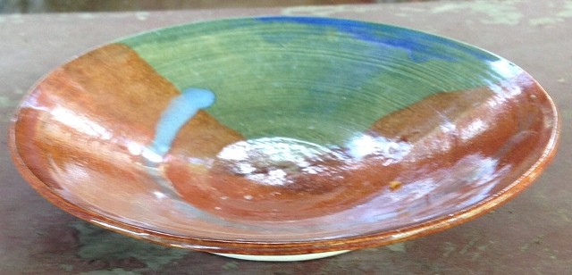 Small plate/bowl in red and green