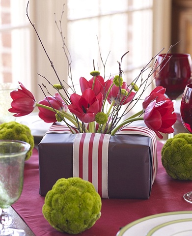 Christmas With Southern Living Tulip Package Centerpiece