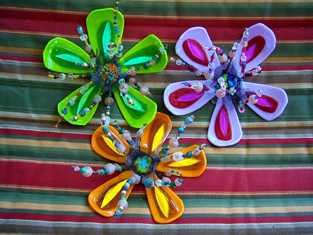 Colors in picture, lime green, mango & pale lavender