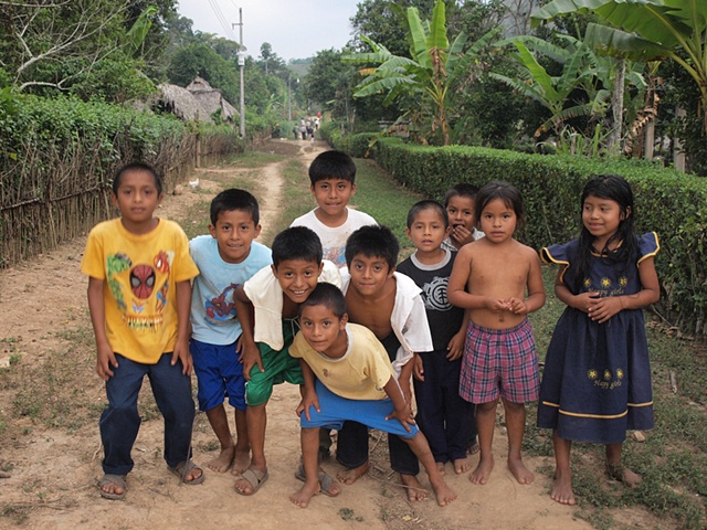 Chinanteco village children