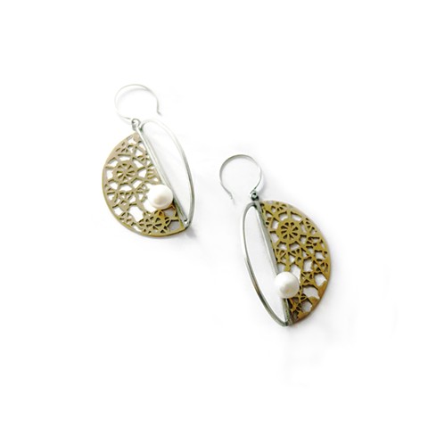 Courtney Gold Lace & Pearl Earrings