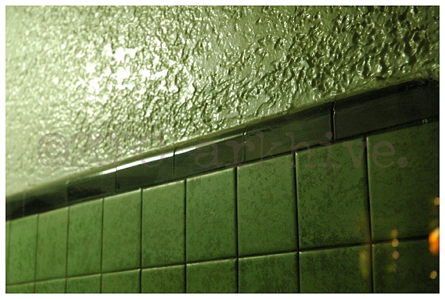 'green wall detail'
'streak! #o9'