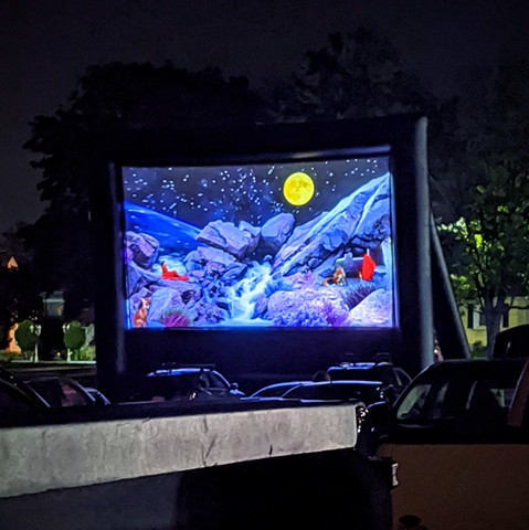 big-screen-drive-in2