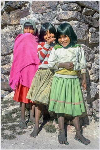 Tarahumara girls, Batopilas
