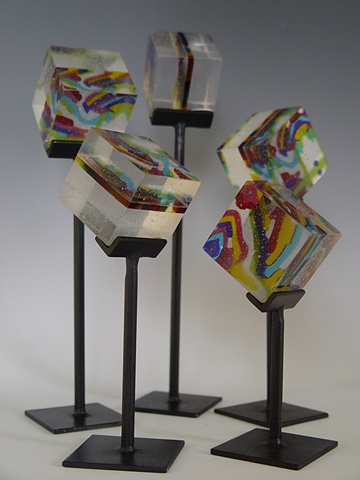 Fused, cast and polished glass cubes