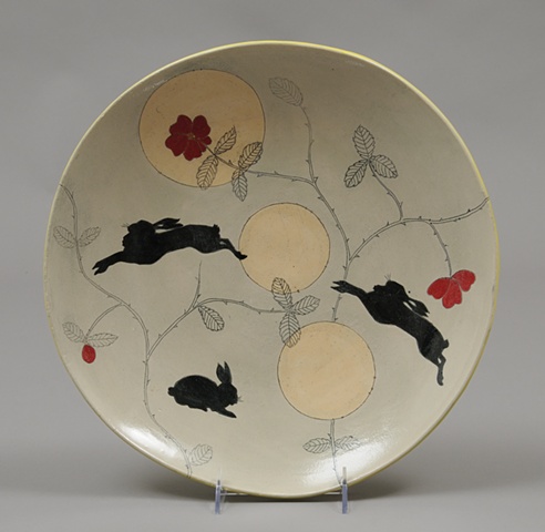 plate with jumping rabbits