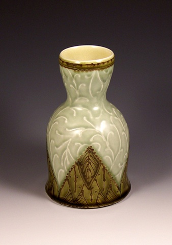 medium hourglass vase