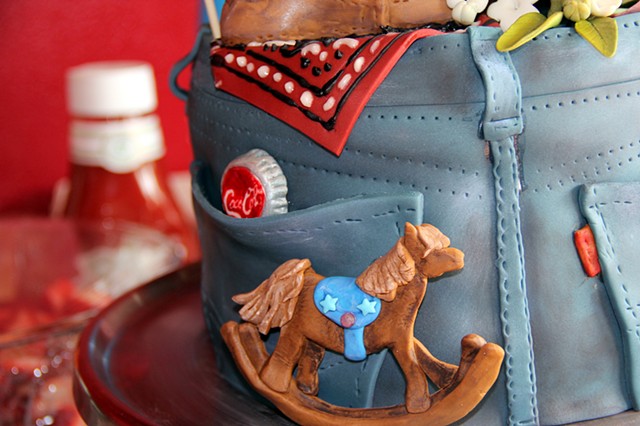 Tebon Baby Reveal Cake "Cowboy or Cowgirl" (photo's by Danielle Charriere)