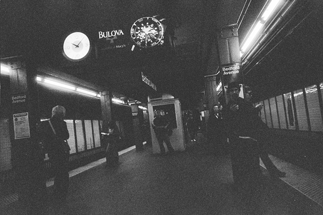NYC 2009 underground stop with Boluva ad number two. 