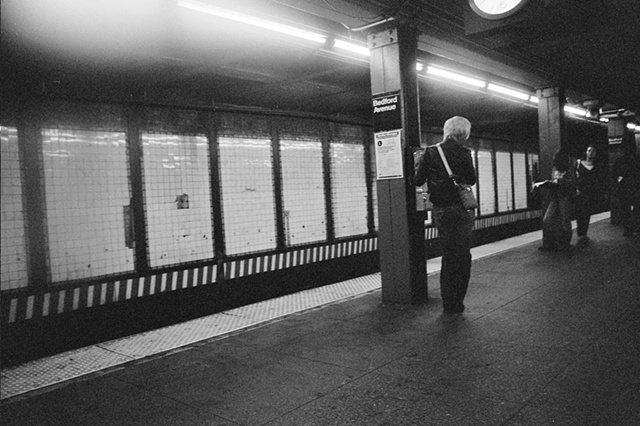NYC 2009 underground stop with Boluva ad number three.