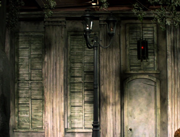 Scenic painting: Haunted mansion/ haunted house installation.
