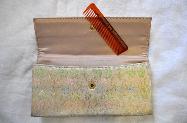 Ladies evening purse and comb from Portland, Oregon needs a home