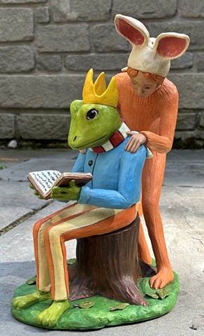 Frog reading.