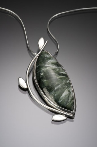 Serraphinite Necklace - Sterling Silver