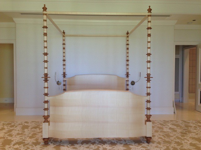 Four Post King Size Bed with TV Lift