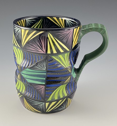 Green Handled Cup 4.75'x5'x3.5"