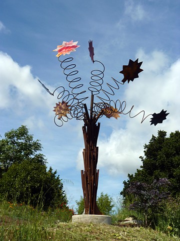 photograph of metal sculpture by Vader and Bologna