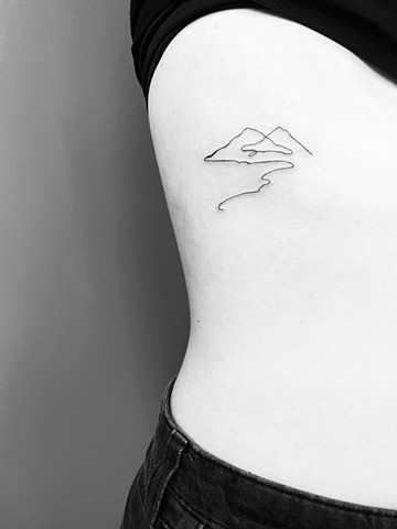 Minimalistic mountains