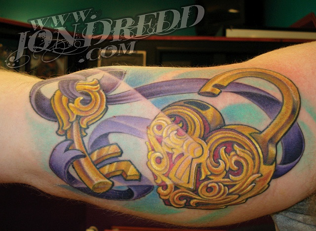 lock and key ribbon tattoos crucial tattoo studio salisbury maryland ocean city md delaware