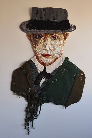 Portrait/fiber/wall relief/San Francisco/buttons/quilt/hand stitching/shooting question