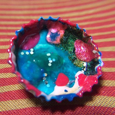 upcycled bottle cap art, wearable art pins, abstract painting brooches, fine art bottle cap paintings
