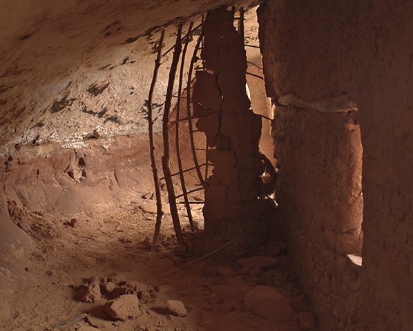 555 Apr 2010 Utah 591-97 HDR Anasazi Cave Dwelling