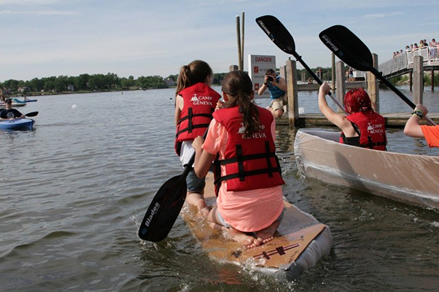 Holland's First Youth Cardboard Regatta