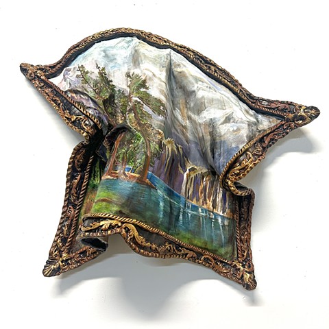 Large Wavy Sierra Nevada (frontal view)