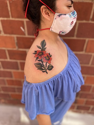 Color flowers shoulder tattoo