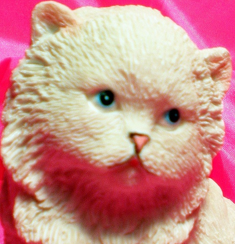 Luv Bunnies (Kitten-Pink)