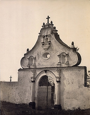 PHOTOGRAPHER UNKNOWN Untitled (Spain, facade to cemetery) c 1880s