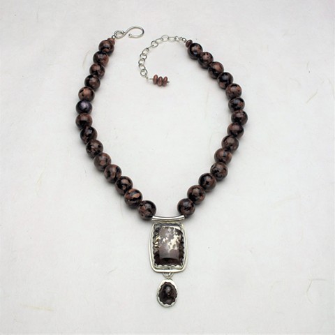included quartz & goldstone pendant necklace #494