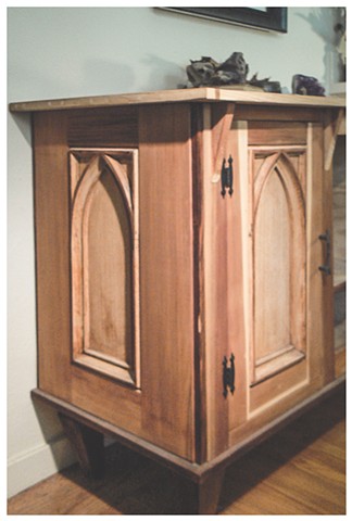 Caninet (side detail)